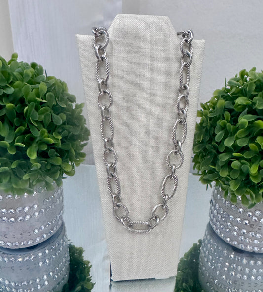 Collar Icon Chain