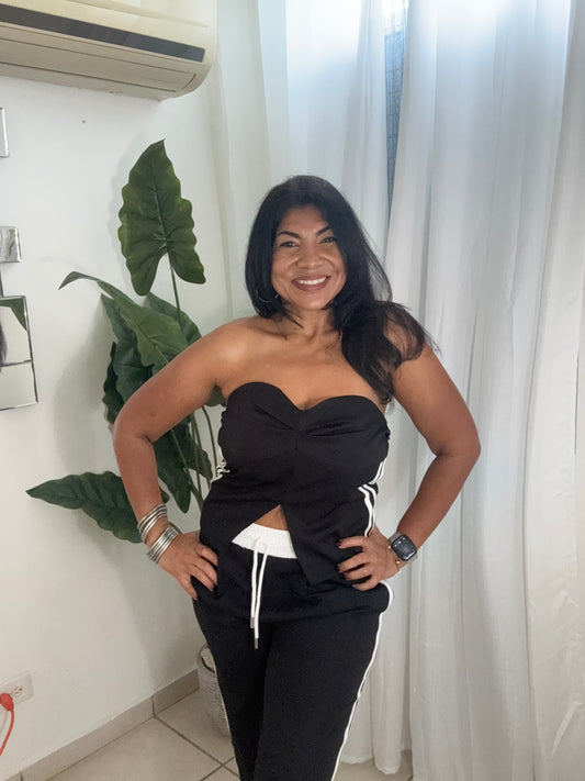 Strapless Black Elegance